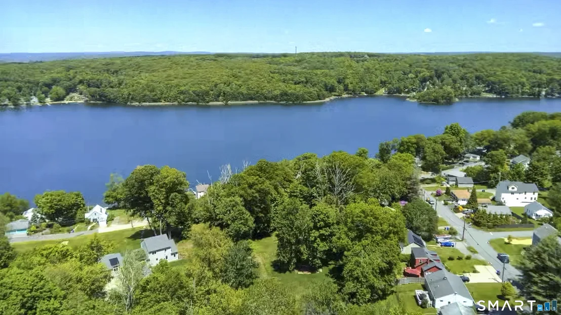 Photo of 5 Avery Shores