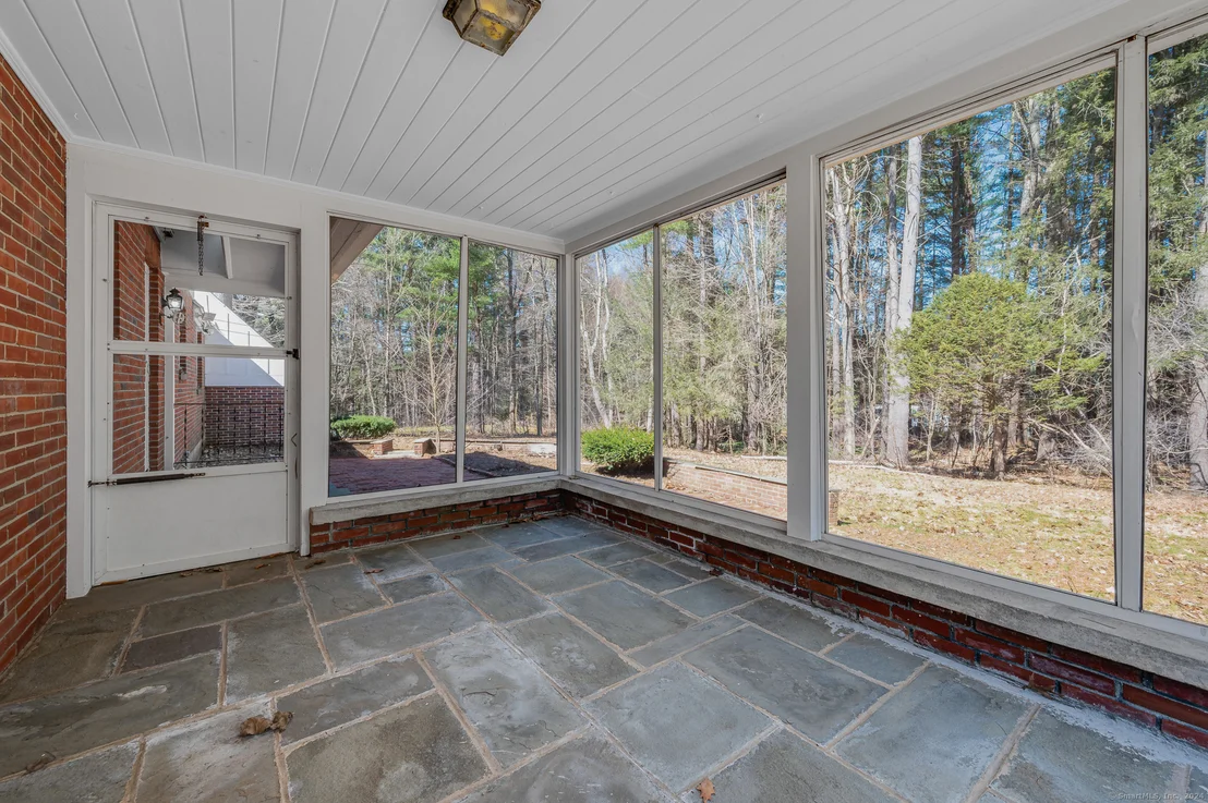 Photo of 341 Greenwoods Road