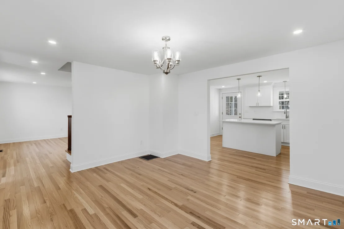 Photo of 395 Cross Hill Road