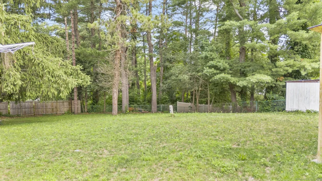Photo of 668 Ellington Road