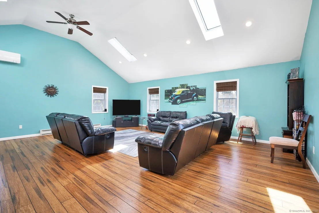 Photo of 7 Hickory Lane