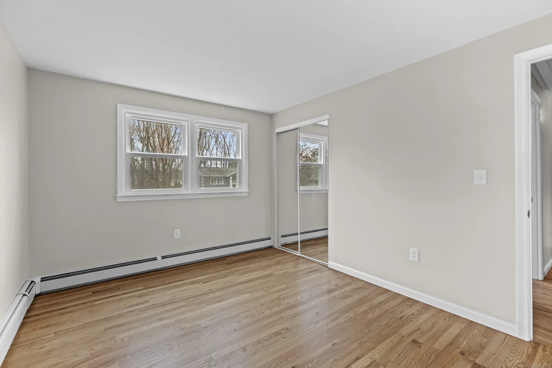 Photo of 35 Hampton Lane