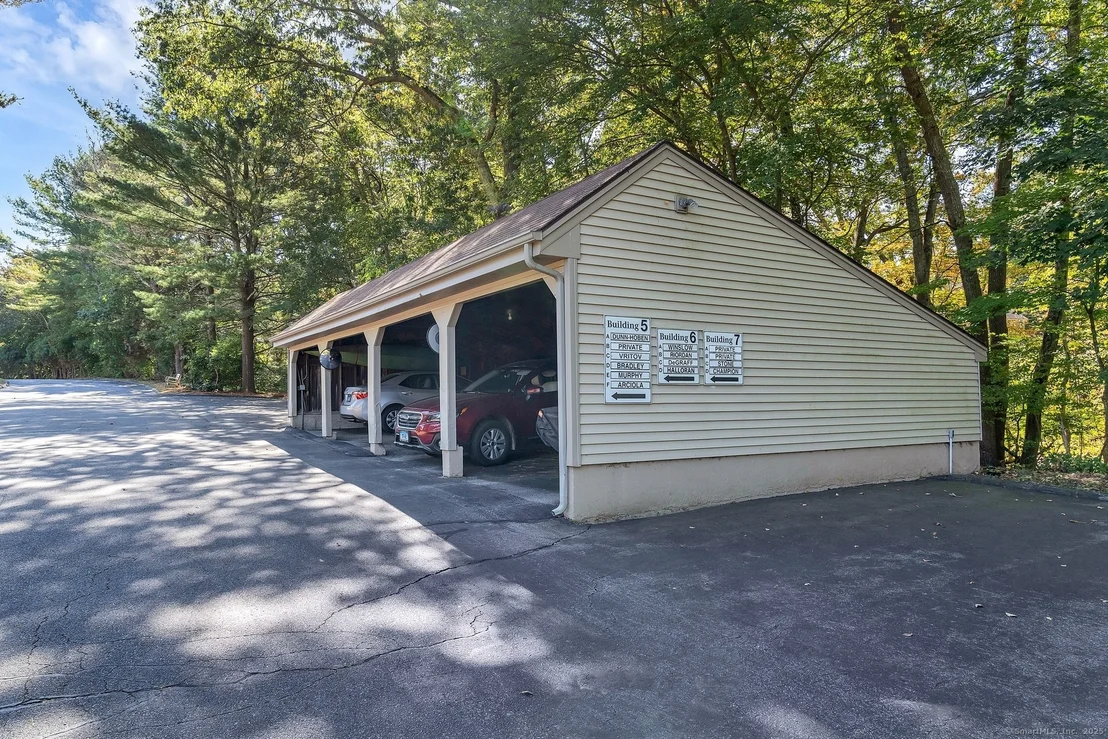 Photo of Unit APT7B at 91 Riverview Road
