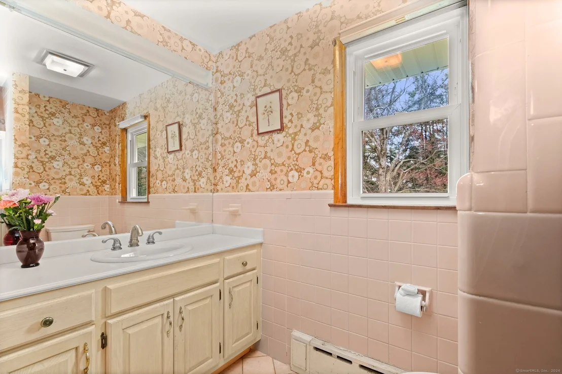 Photo of 90 Lu Manor Drive