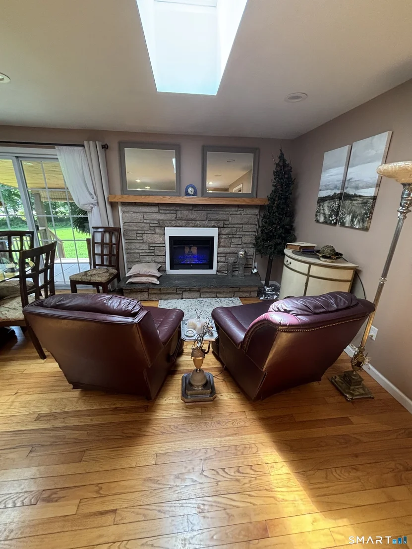Photo of 5 Insalaco Drive