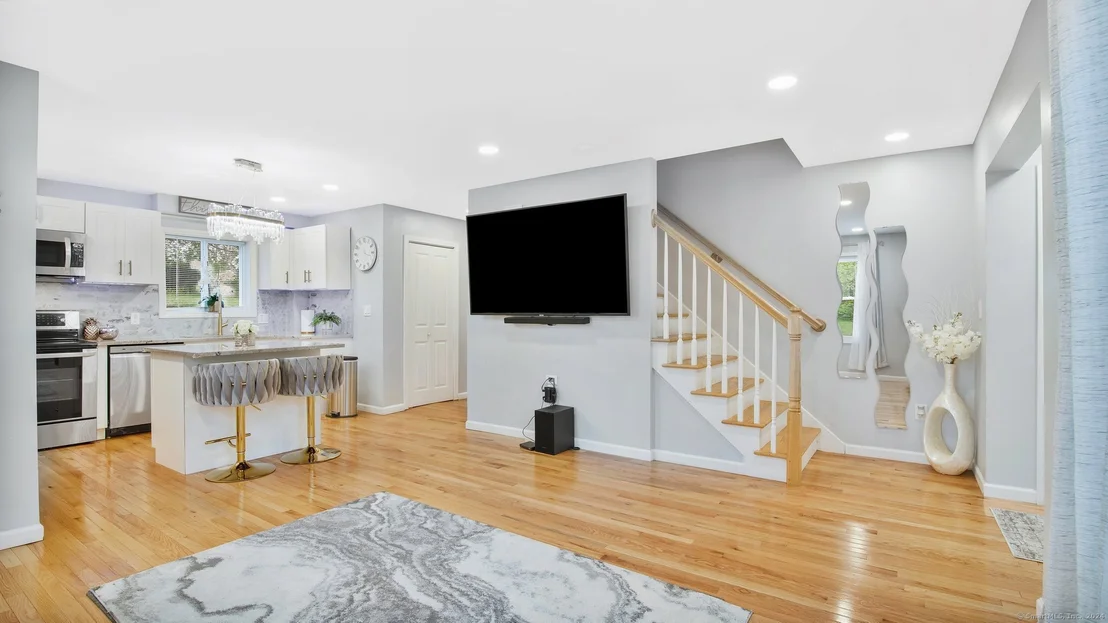 Photo of 136 Windsorville Road
