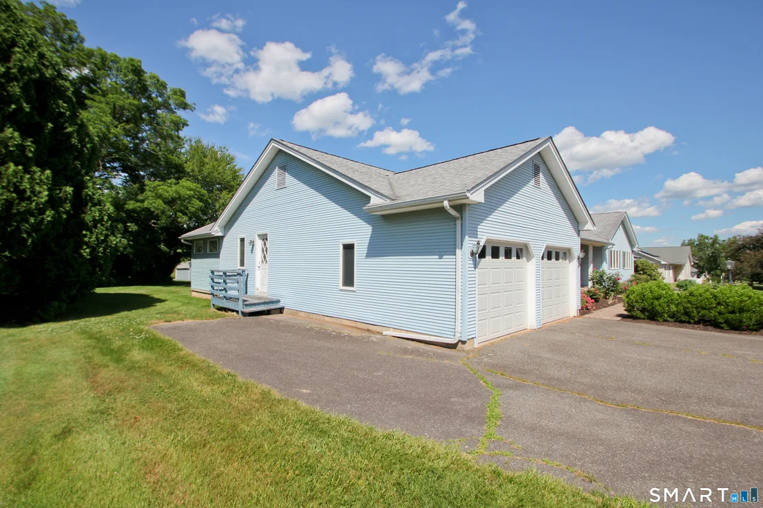 Photo of 310 Thompsonville Road