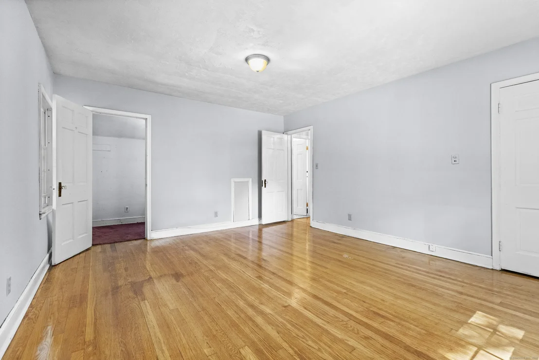 Photo of 175 Lambert Avenue