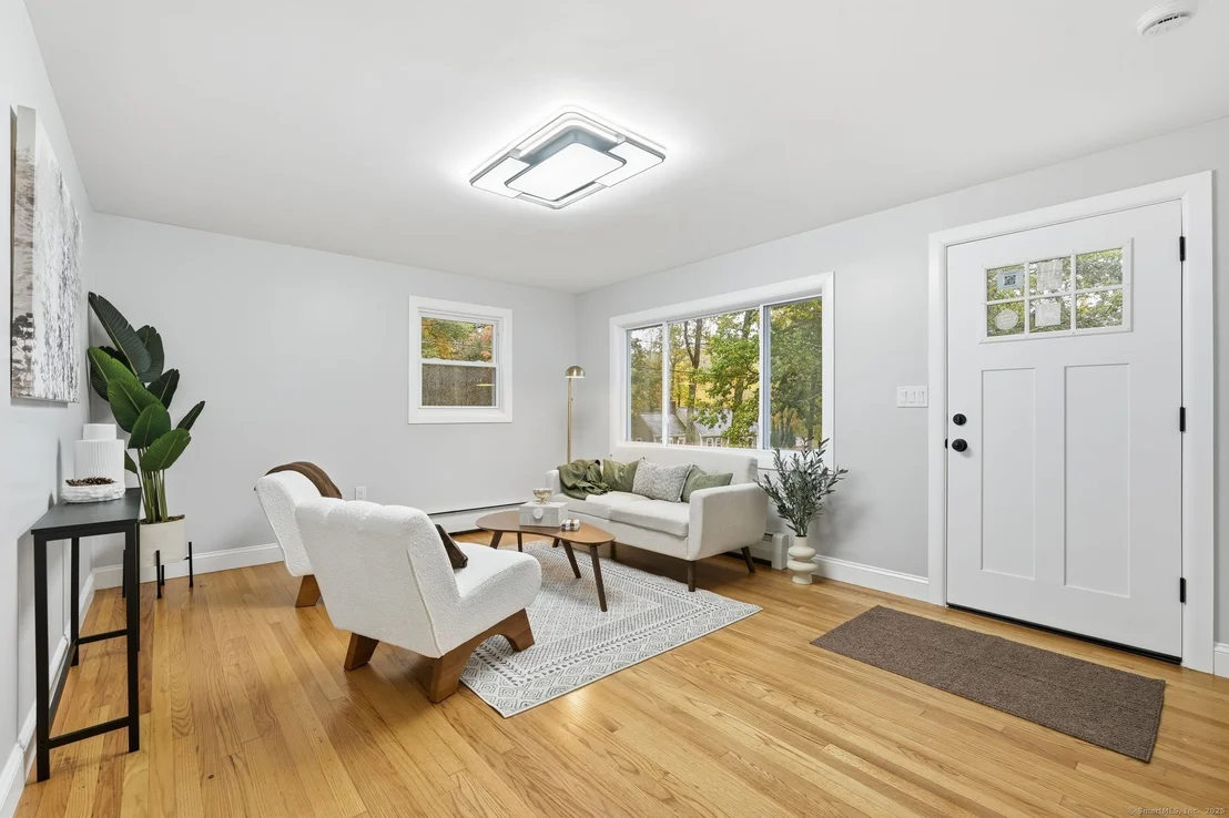 Photo of 4 Hemlock Circle