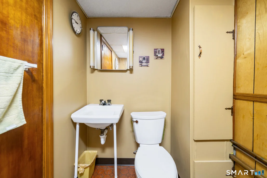 Photo of 43 Danbury Lane