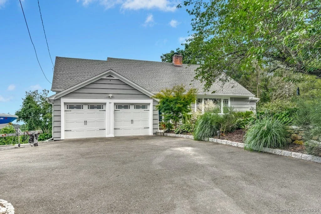 Photo of 640 Shelton Road