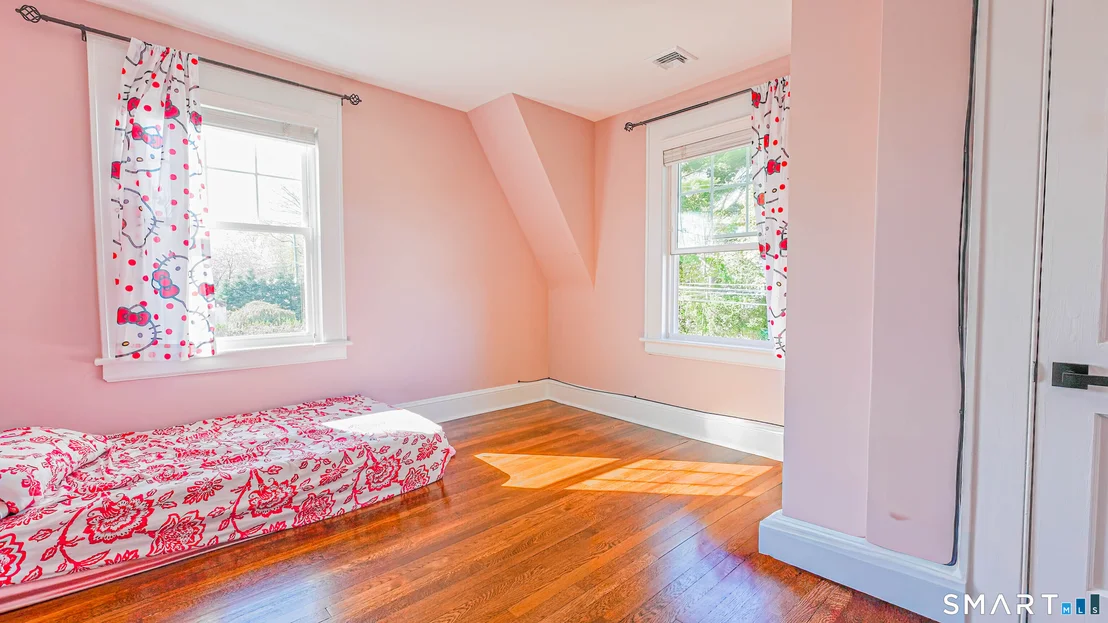 Photo of 1210 Laurel Avenue