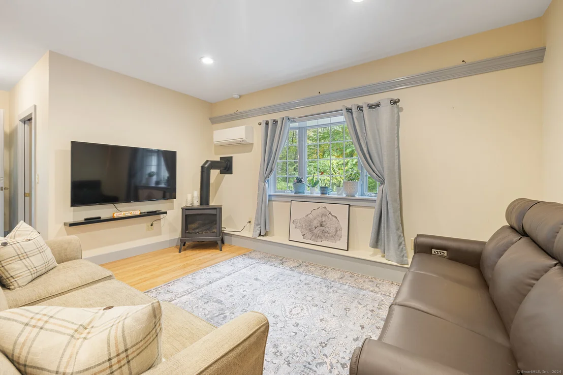 Photo of 88 Witch Meadow Road