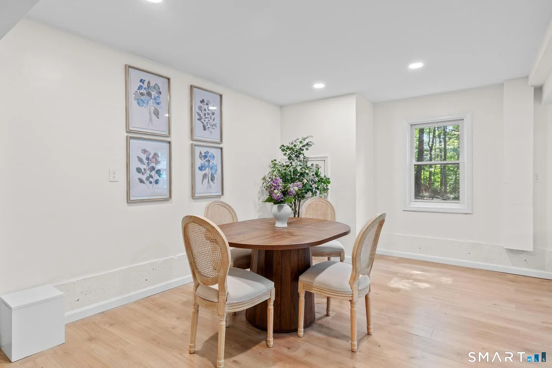 Photo of 17 Ireland Drive