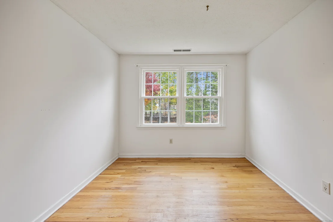Photo of 28 Newbridge Circle