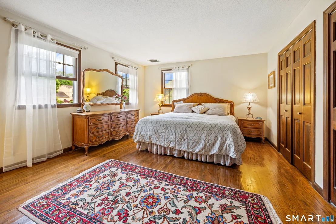 Photo of 620 Riverside Drive