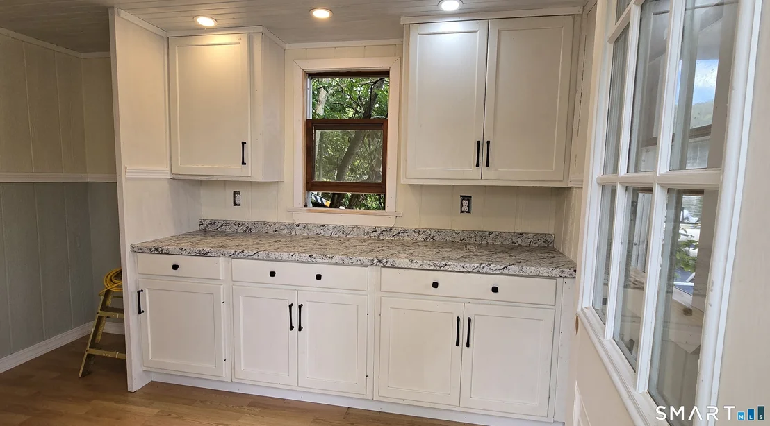 Photo of 752 Lake Drive