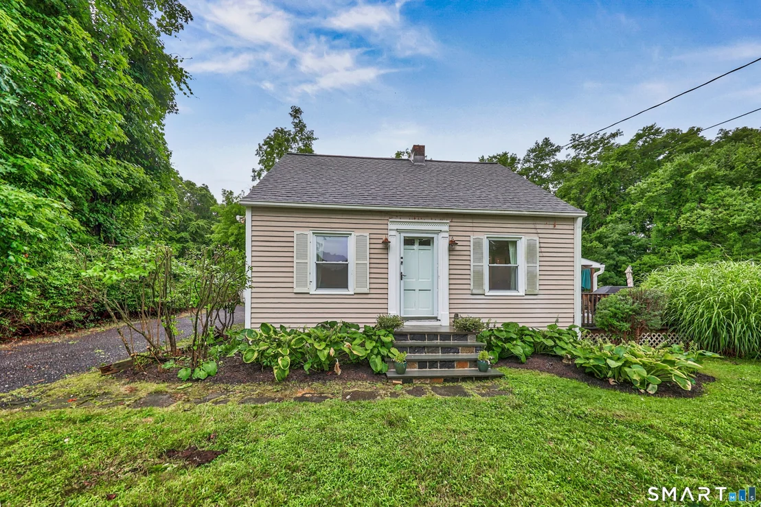Photo of 124 Blackberry Hill Road