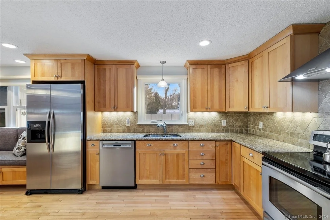 Photo of 2 Colonial Drive