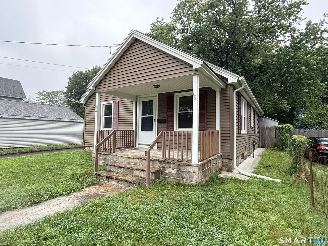 Photo of 62 Mowry Avenue