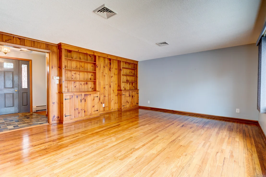 Photo of 138 Eno Avenue