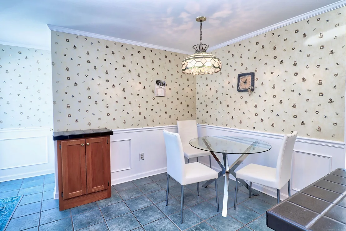 Photo of 237 Bradford Road