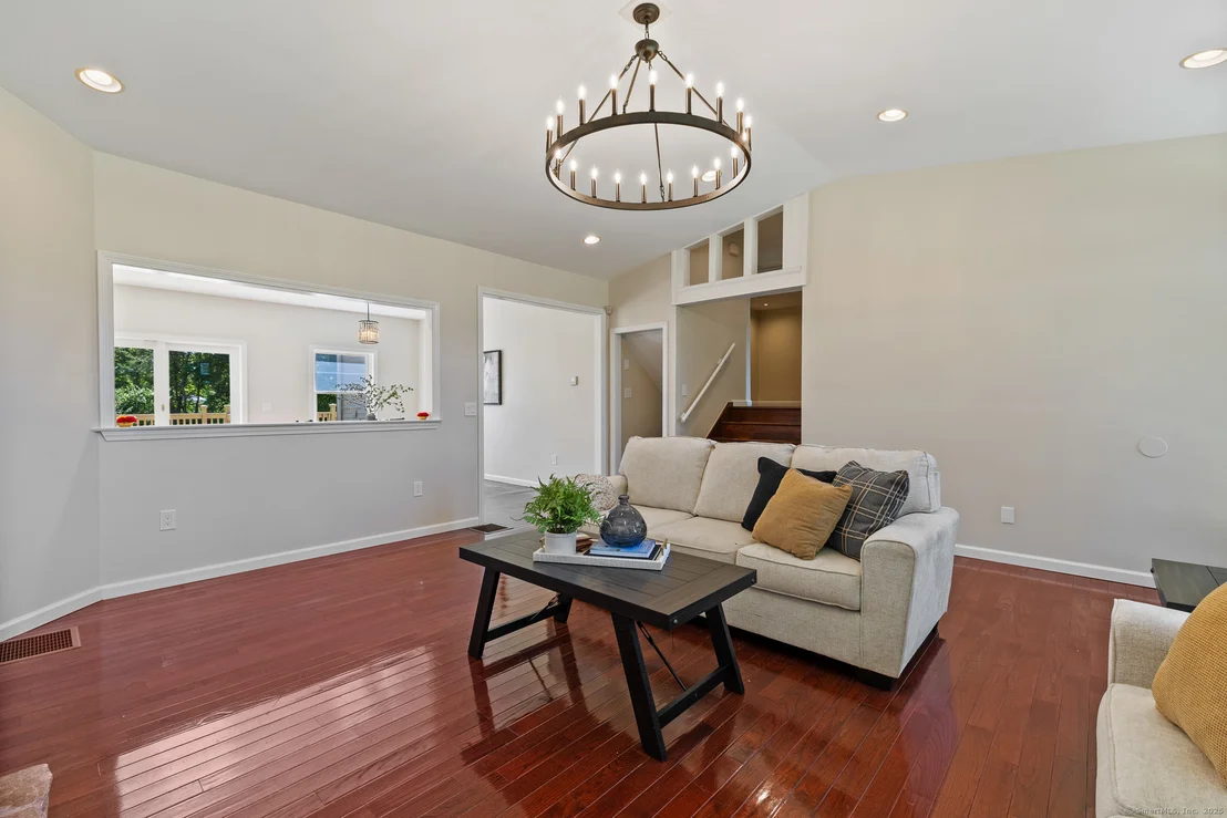 Photo of 577 Griffin Road