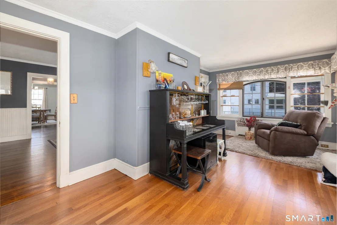 Photo of 5 Hillcrest Avenue