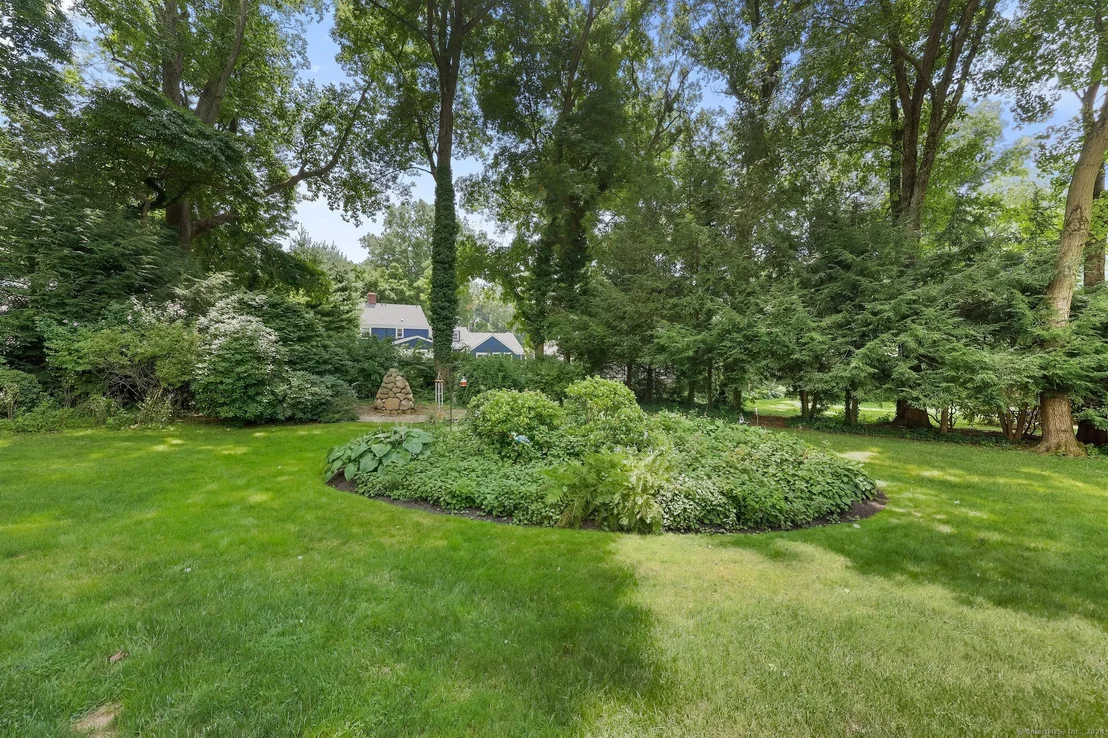 Photo of 109 Meadowcrest Drive