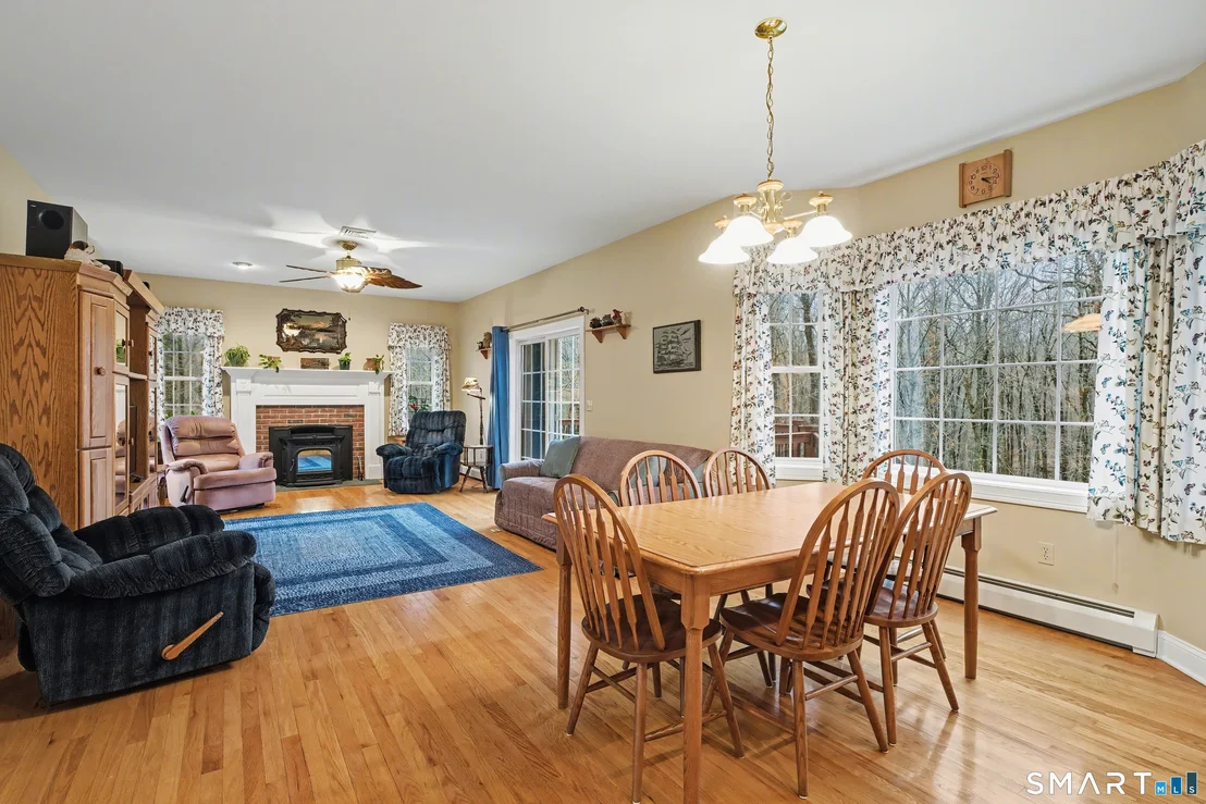 Photo of 12 Fox Run