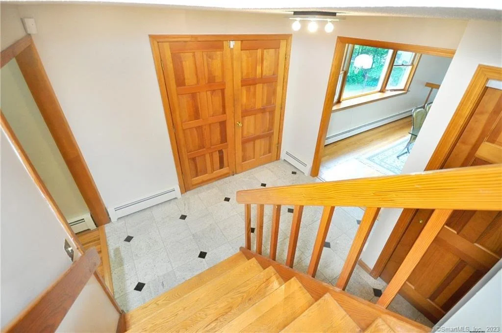 Photo of 5 Saxton Brook Drive