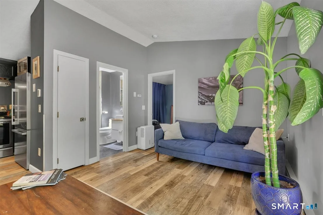 Photo of 43 Flagg Hill Road