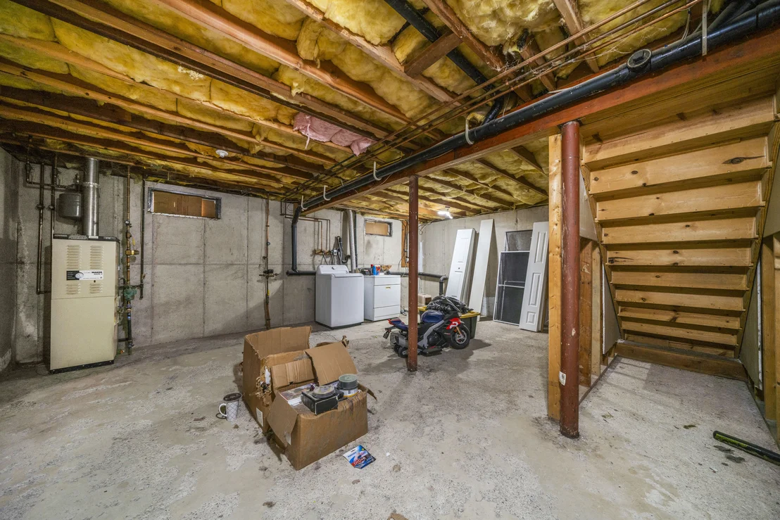 Photo of 225 White Oak Way