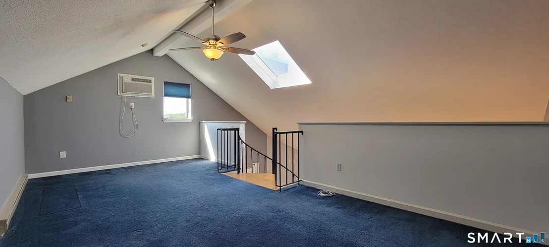 Photo of Unit 2 at 10 Taft Pointe