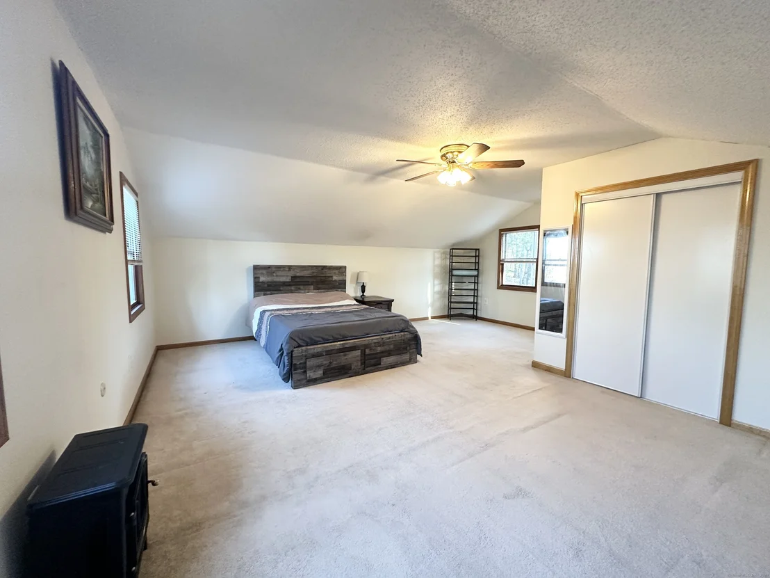 Photo of 418 Lake Road