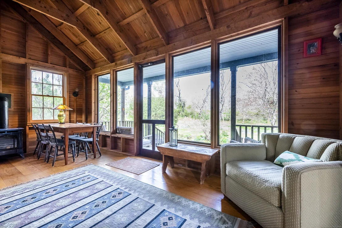 Photo of 126 Beaver Brook Road
