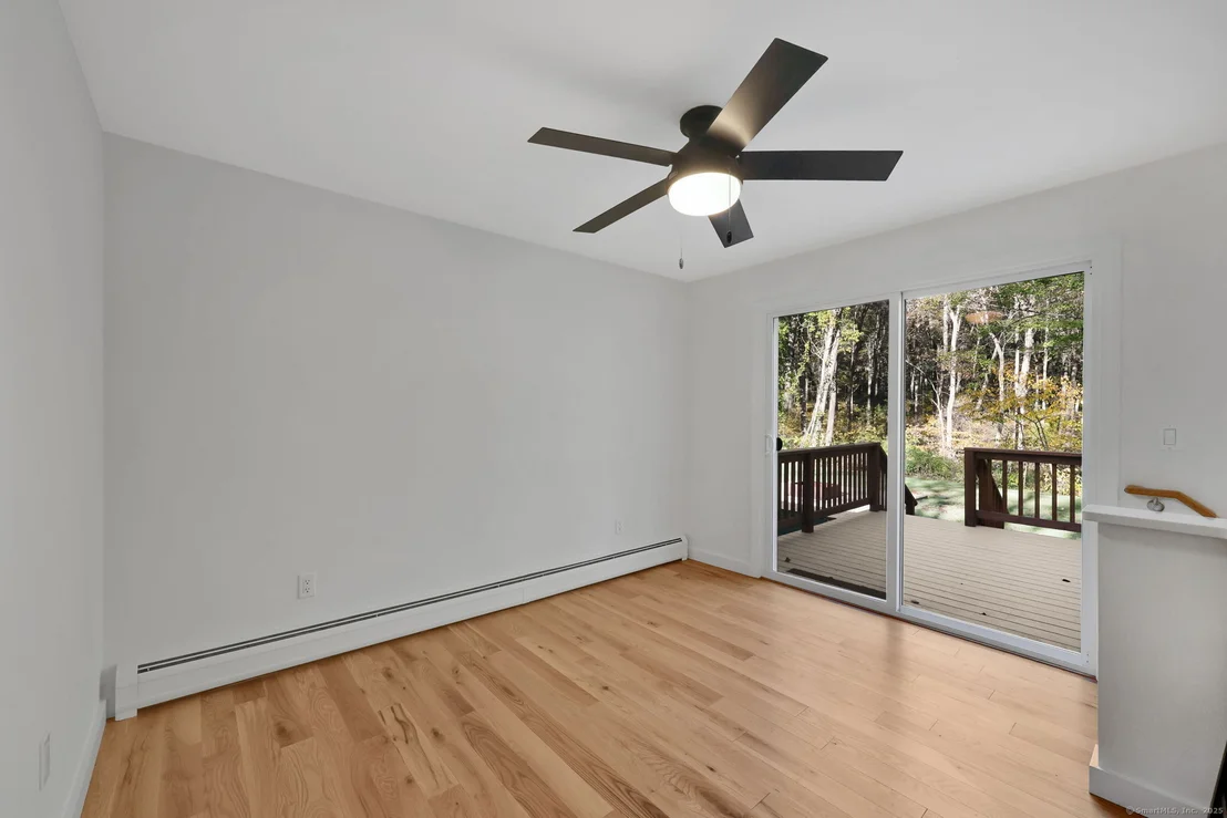 Photo of 527 Merrow Road