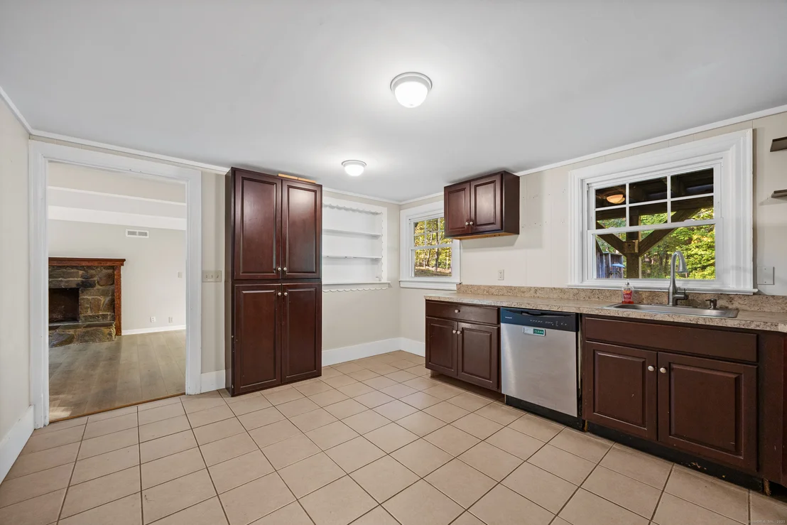 Photo of 1324 Notch Road