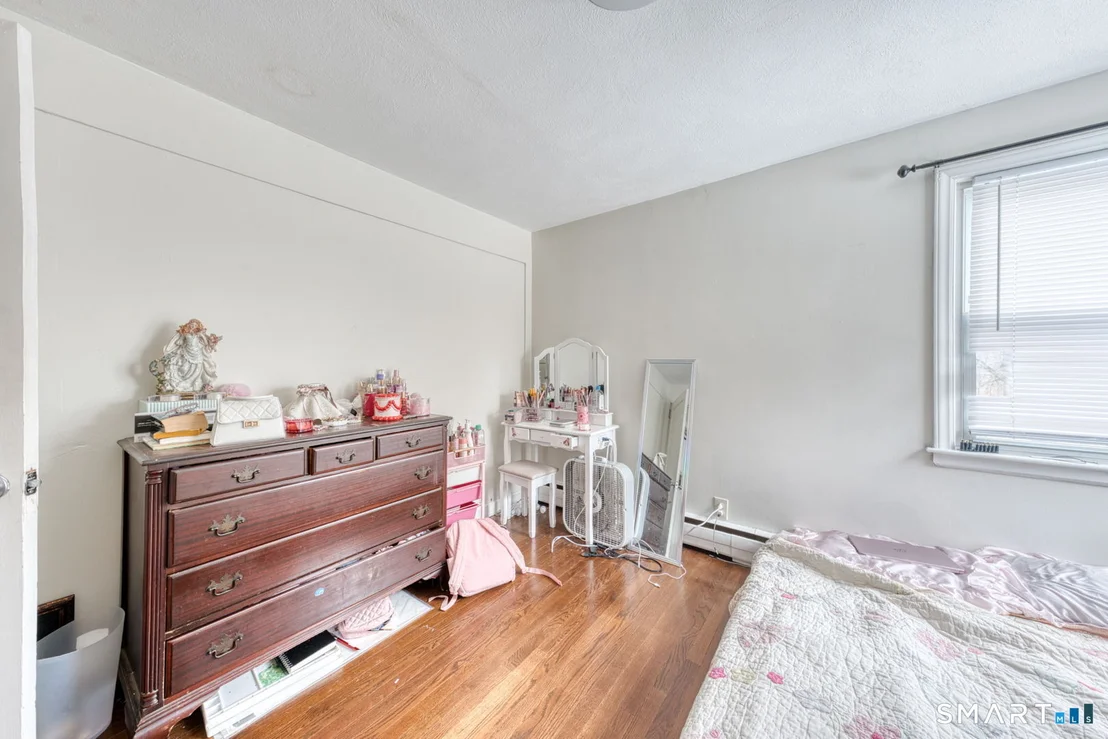 Photo of 291 Mansfield Avenue