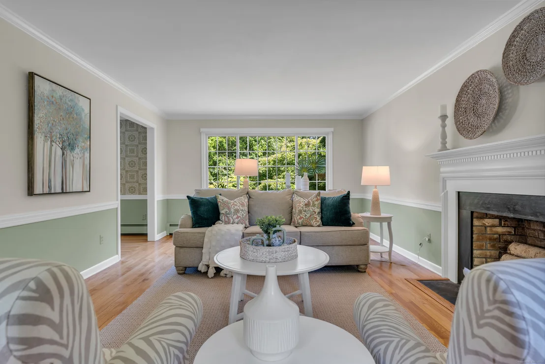 Photo of 11 Winthrop Road
