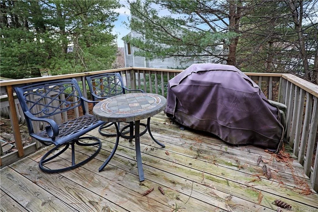 Photo of Unit 13E at 925 Oronoke Road