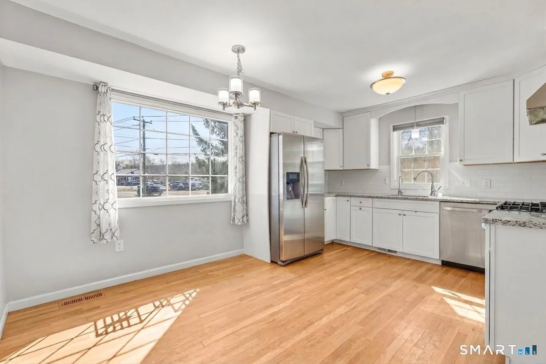 Photo of 10 Karen Boulevard
