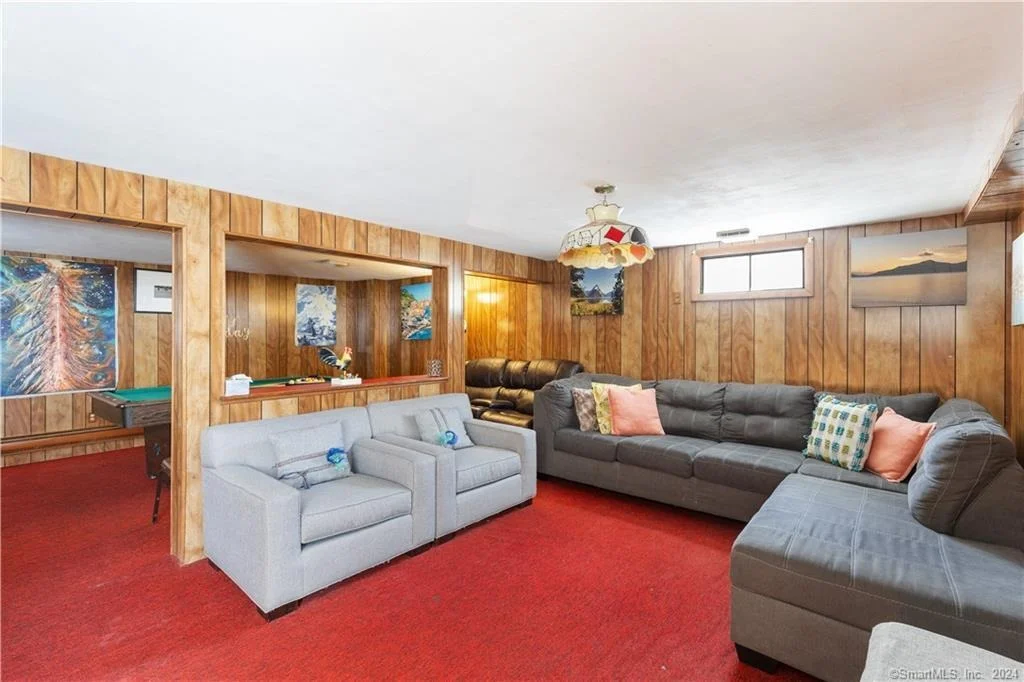 Photo of 498 Scott Road