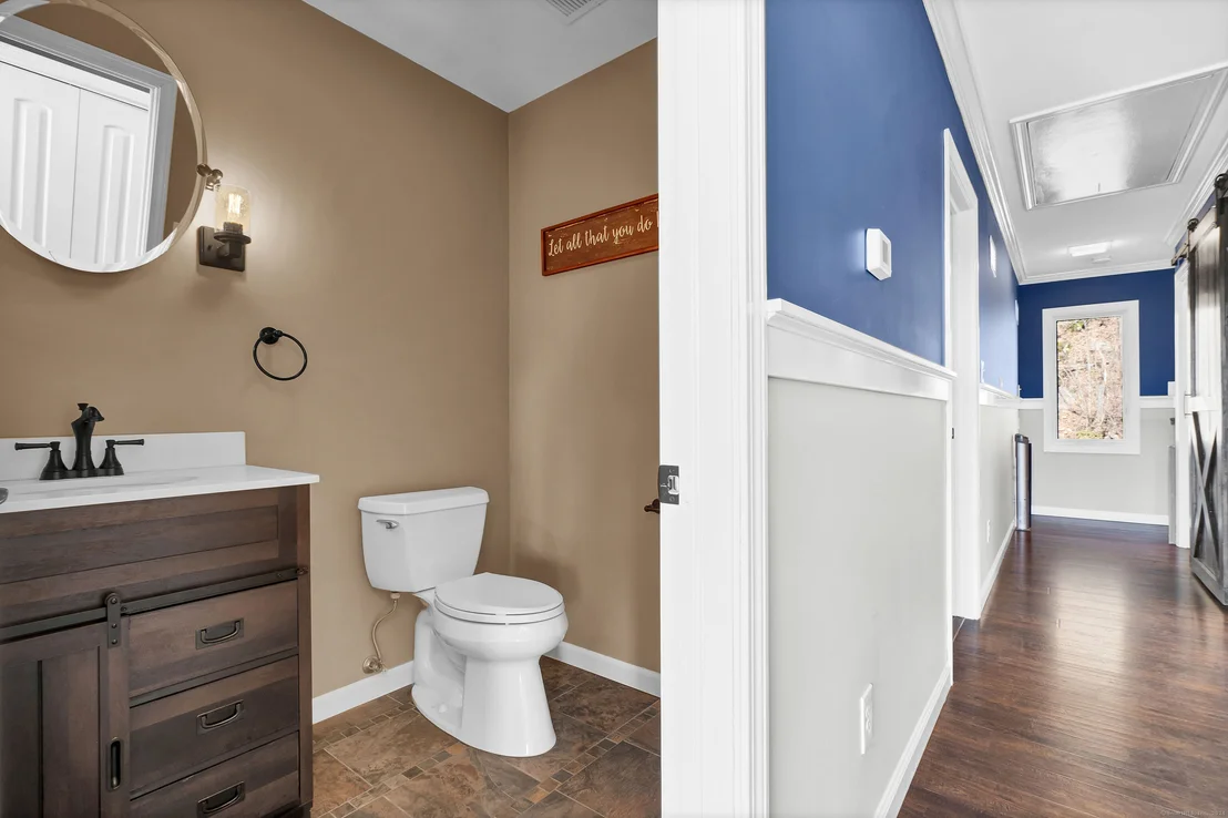 Photo of 110 Ichabod Lane