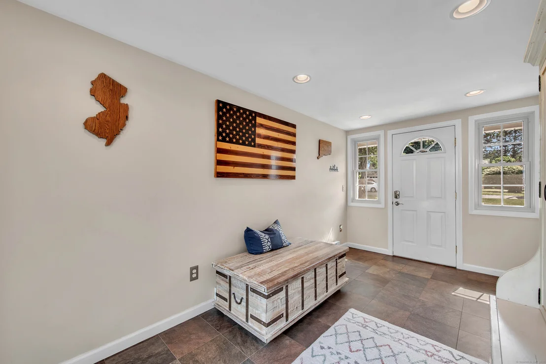 Photo of 25 Maple Ridge Drive