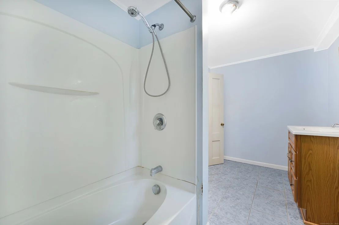 Photo of 657 Colebrook Road