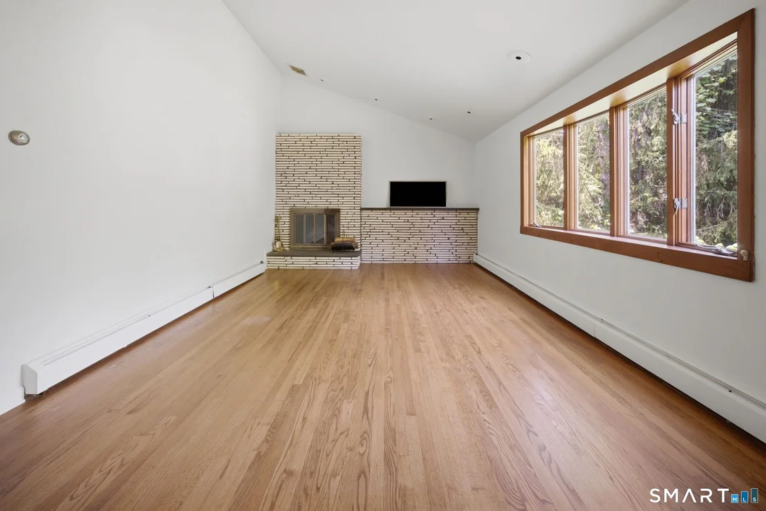 Photo of 40 Eastview Drive