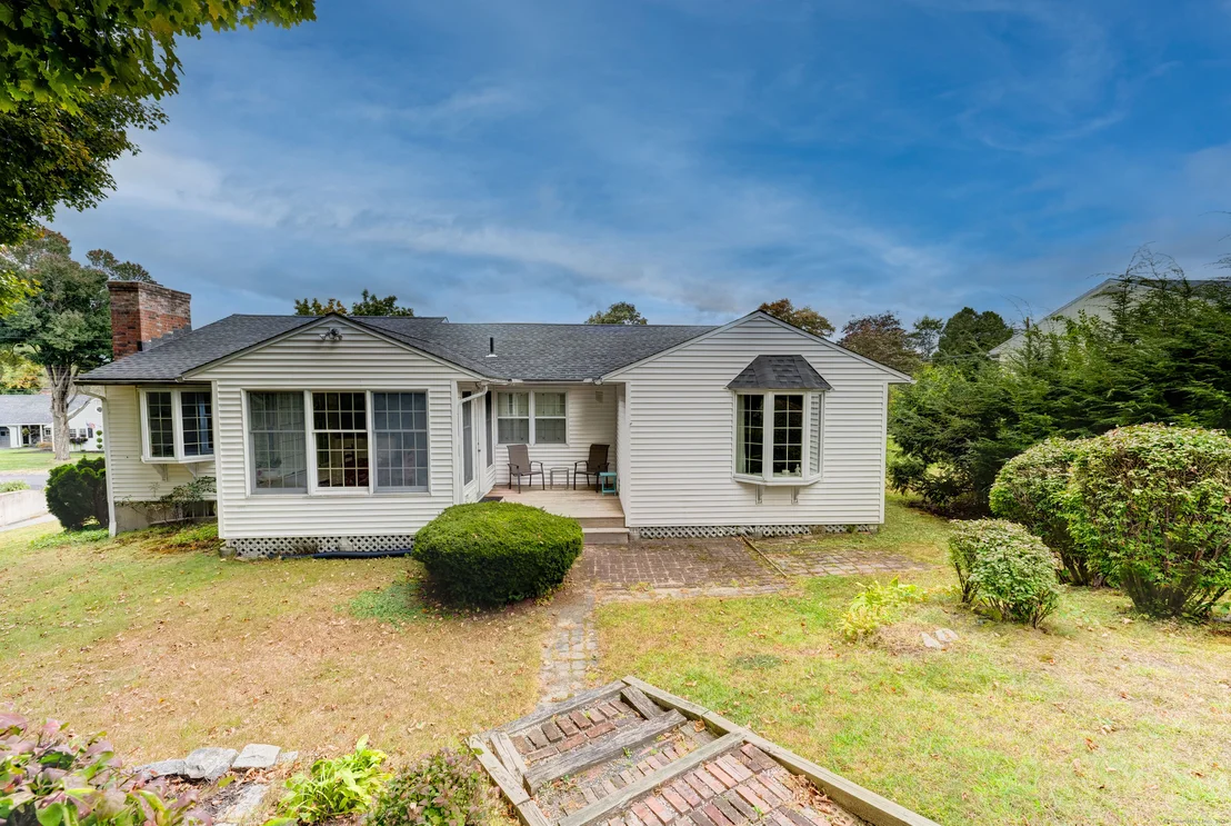 Photo of 82 Thompson Drive