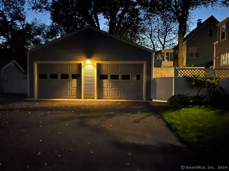 Photo of 95 Robbins Avenue
