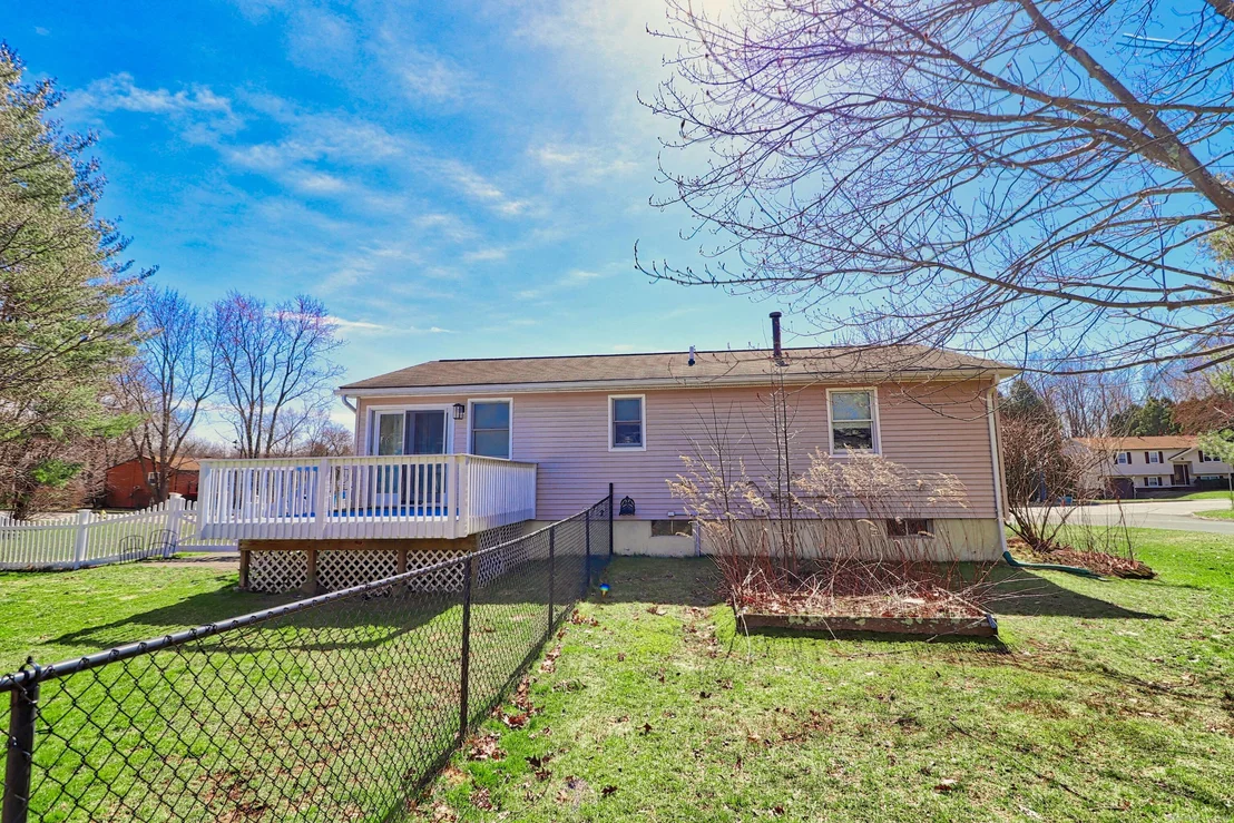 Photo of 237 Bradford Road